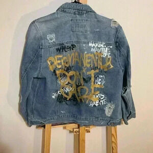 Five.by.Five Jean Jacket, Distressed, Words on the back, Size Large